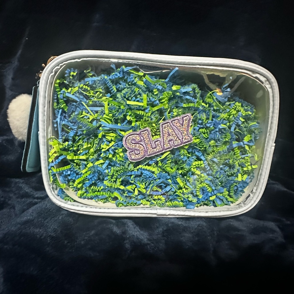 ✨✨ Custom Clear Makeup Bag +Chapstick holder. Slay the day with this awesome 🛍️